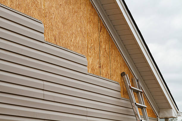 24/7 Emergency Siding Contractor experts in Ellington, CT